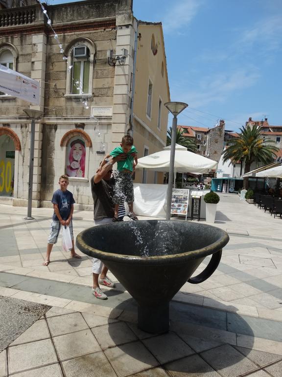 Guesthouse Marileo Σπλιτ Εξωτερικό φωτογραφία
