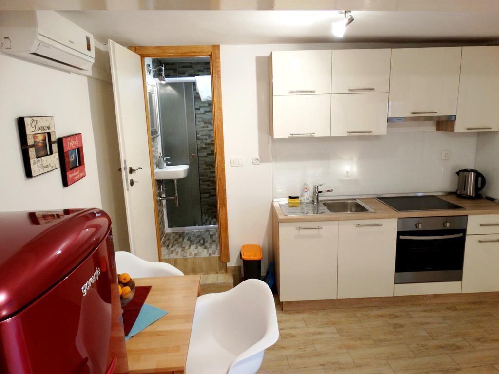 Guesthouse Marileo Σπλιτ Εξωτερικό φωτογραφία