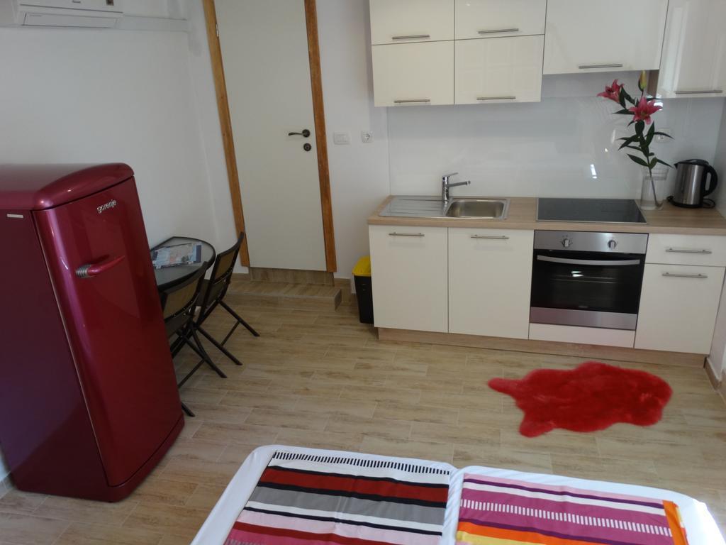 Guesthouse Marileo Σπλιτ Εξωτερικό φωτογραφία